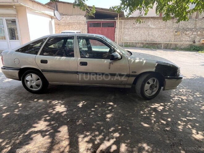 Opel Vectra 1993, 386,000 km - 2.0 l - Bakı