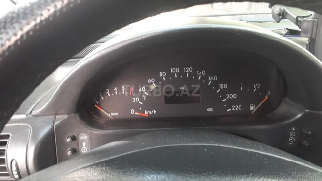 Mercedes Vaneo 2002, 325,000 km - 1.9 л - Bakı