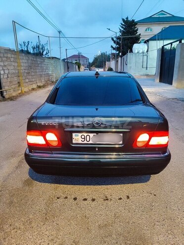 Mercedes E 200 1997, 380,000 km - 2.0 l - Bakı
