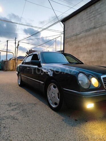 Mercedes E 200 1997, 380,000 km - 2.0 l - Bakı