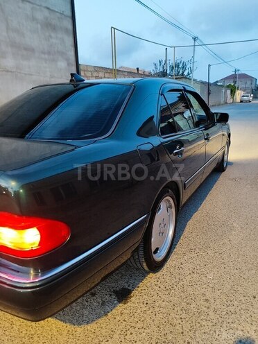 Mercedes E 200 1997, 380,000 km - 2.0 l - Bakı