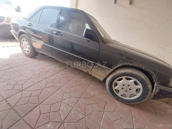 Mercedes 190 1990, 250,000 km - 2.0 l - Gəncə