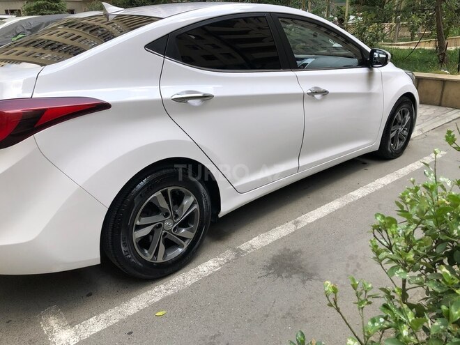 Hyundai Avante 2015, 140,000 km - 1.6 л - Bakı