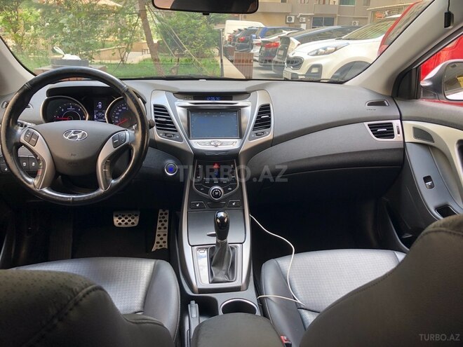 Hyundai Avante 2015, 140,000 km - 1.6 л - Bakı