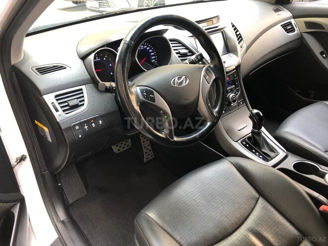 Hyundai Avante 2015, 140,000 km - 1.6 л - Bakı