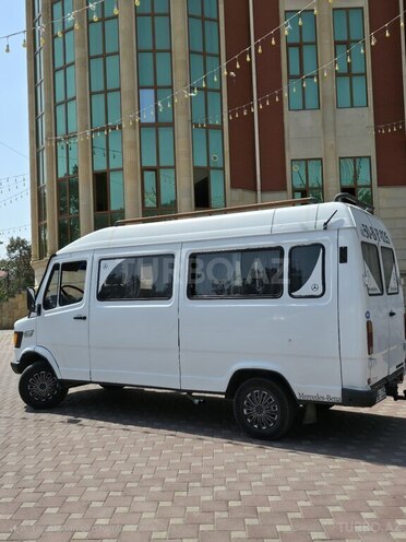 Mercedes 208 D 1993, 350,000 km - 2.3 л - Şirvan