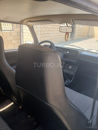 LADA (VAZ) 2107 2008, 30,273 km - 1.6 l - Salyan