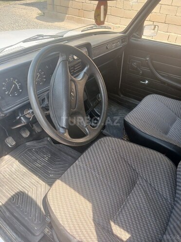 LADA (VAZ) 2107 2008, 30,273 km - 1.6 l - Salyan