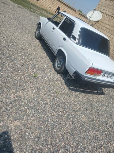 LADA (VAZ) 2107 2008, 30,273 km - 1.6 l - Salyan