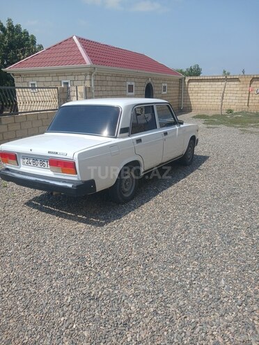 LADA (VAZ) 2107 2008, 30,273 km - 1.6 l - Salyan