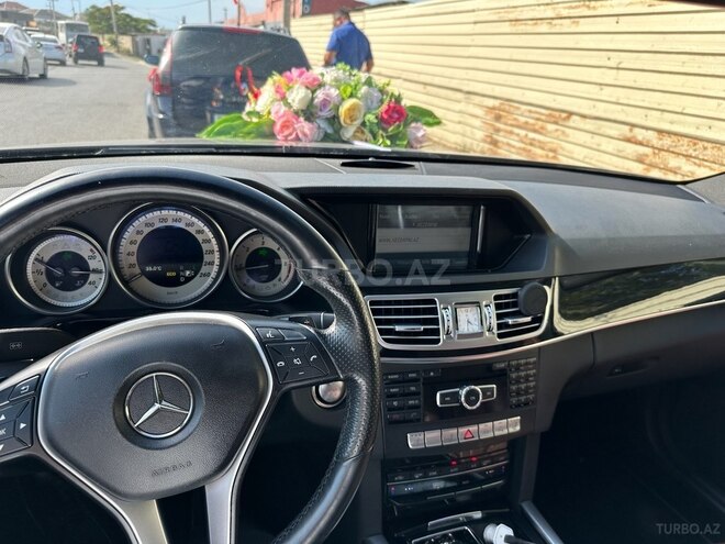 Mercedes E 220 2014, 224,000 km - 2.1 l - Bakı