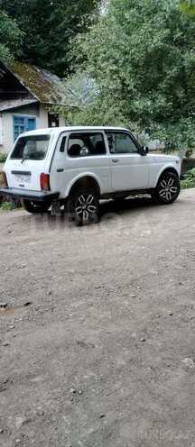 LADA (VAZ) Niva 2002, 237,000 km - 1.7 l - Astara