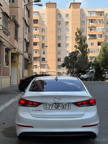 Hyundai Elantra 2018, 183,765 km - 2.0 l - Bakı