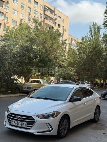 Hyundai Elantra 2018, 183,765 km - 2.0 l - Bakı