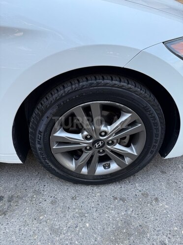 Hyundai Elantra 2018, 183,765 km - 2.0 l - Bakı