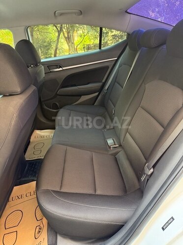 Hyundai Elantra 2018, 183,765 km - 2.0 l - Bakı