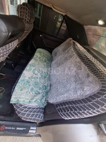 Mercedes  1993, 350,000 km - 2.0 l - Sumqayıt
