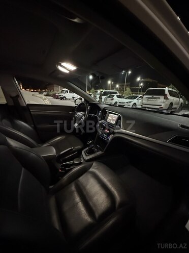 Hyundai Avante 2016, 165,000 km - 1.6 l - Bakı