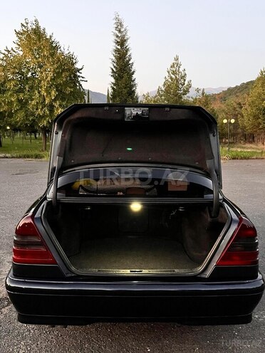 Mercedes C 200 1998, 364,829 km - 2.0 л - Balakən