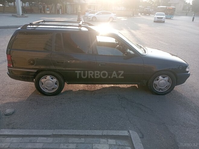 Opel Astra 1995, 243,360 km - 1.8 l - Bakı