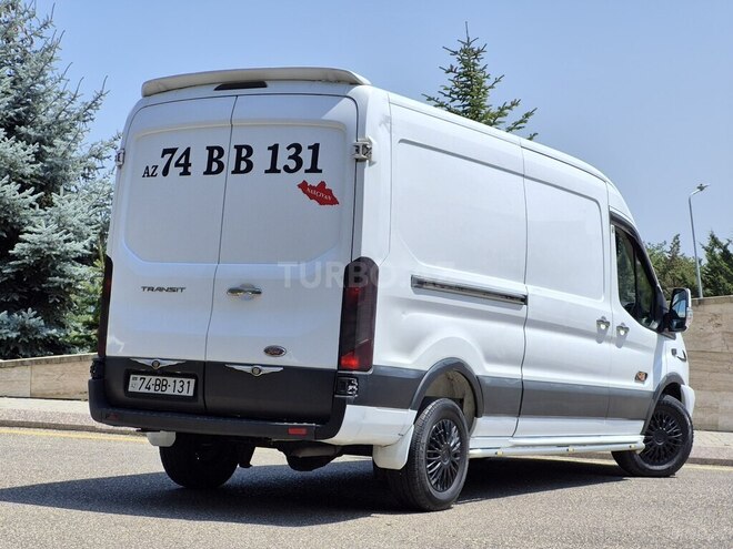 Ford Transit 2015, 380,000 km - 2.2 l - Qusar