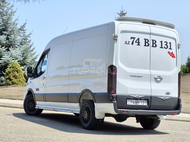 Ford Transit 2015, 380,000 km - 2.2 l - Qusar