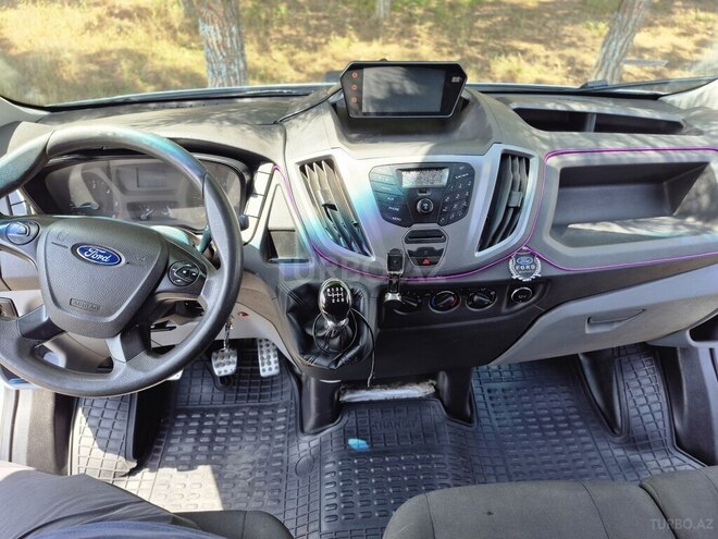 Ford Transit 2015, 380,000 km - 2.2 l - Qusar