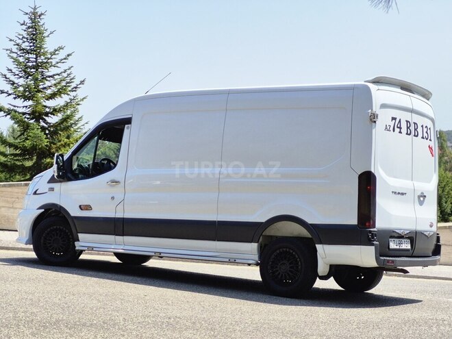 Ford Transit 2015, 380,000 km - 2.2 l - Qusar