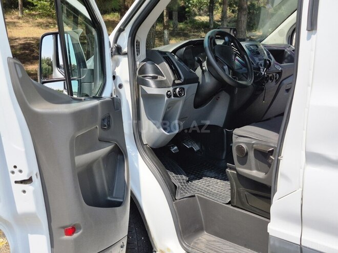 Ford Transit 2015, 380,000 km - 2.2 l - Qusar