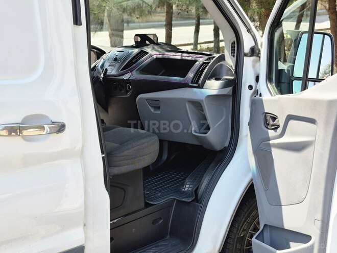 Ford Transit 2015, 380,000 km - 2.2 l - Qusar