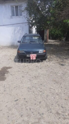 Opel Vectra 1995, 100,000 km - 2.0 л - Masallı