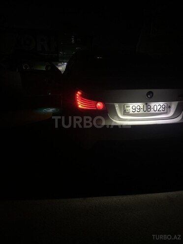 BMW 528 2009, 427,000 km - 3.0 l - Bakı