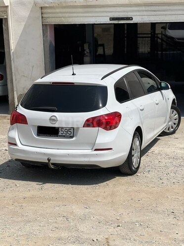 Opel Astra 2013, 363,000 km - 1.3 л - Bakı