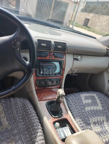 Mercedes C 220 2001, 240,000 km - 2.2 л - Bakı
