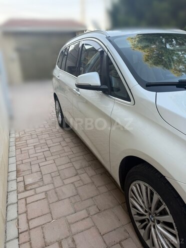 BMW  2016, 302,000 km - 1.5 l - Bakı