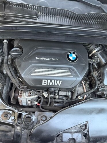 BMW  2016, 302,000 km - 1.5 l - Bakı