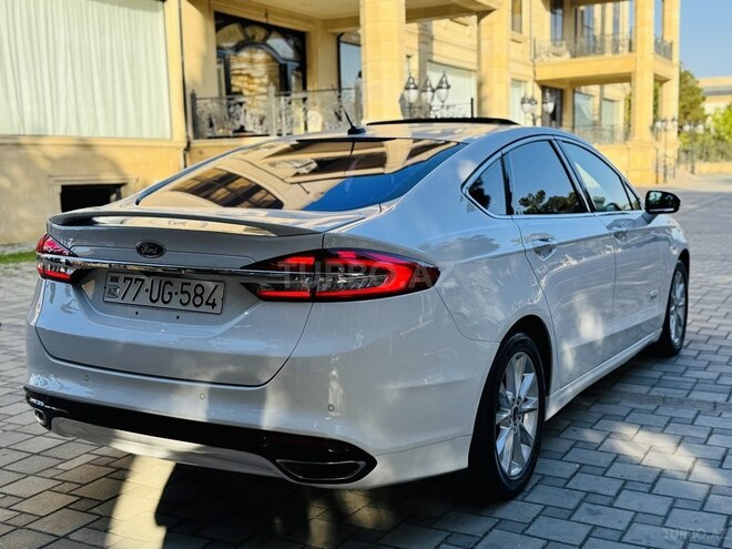 Ford Fusion (North America) 2017, 127,000 km - 2.0 л - Bakı