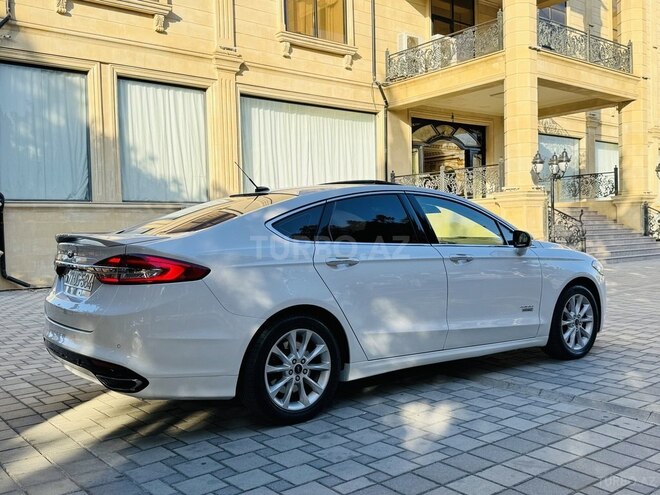 Ford Fusion (North America) 2017, 127,000 km - 2.0 л - Bakı