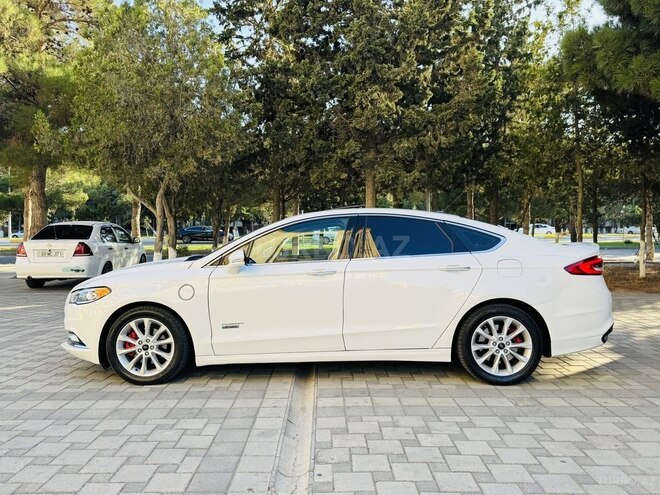 Ford Fusion (North America) 2017, 127,000 km - 2.0 л - Bakı