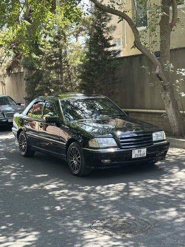 Mercedes C 200 1999, 300,000 km - 2.0 л - Bakı