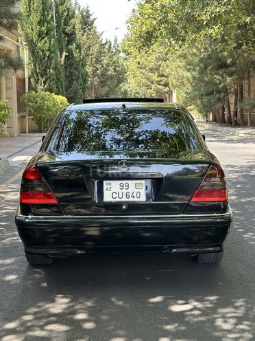 Mercedes C 200 1999, 300,000 km - 2.0 л - Bakı