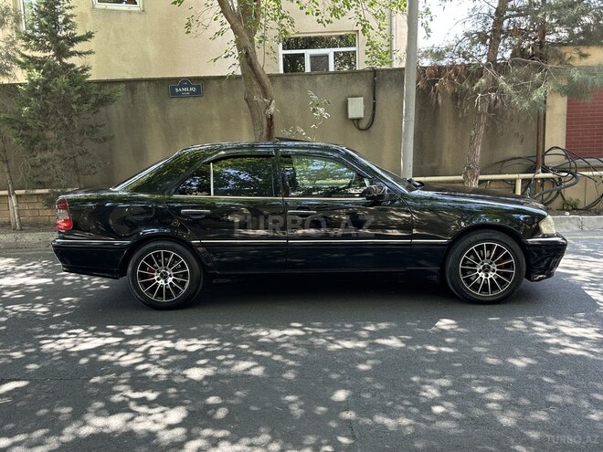 Mercedes C 200 1999, 300,000 km - 2.0 л - Bakı