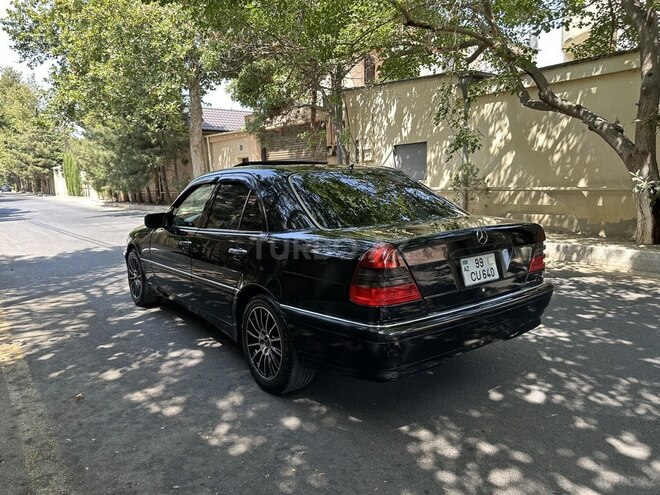 Mercedes C 200 1999, 300,000 km - 2.0 л - Bakı