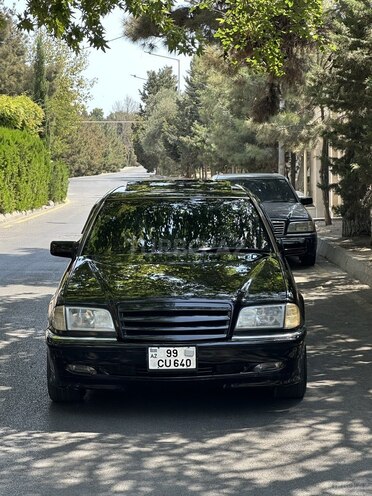 Mercedes C 200 1999, 300,000 km - 2.0 л - Bakı