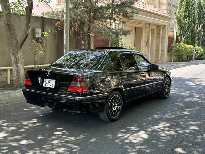 Mercedes C 200 1999, 300,000 km - 2.0 л - Bakı
