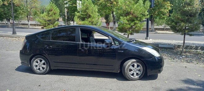 Toyota Prius 2009, 350,000 km - 1.8 л - Qəbələ