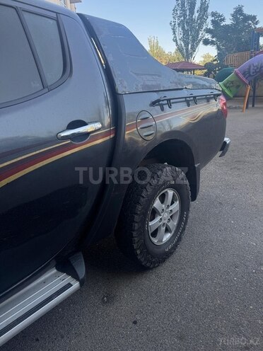 Mitsubishi L200 2012, 450,000 km - 2.5 л - Bakı