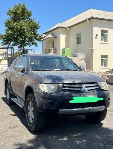 Mitsubishi L200 2012, 450,000 km - 2.5 л - Bakı