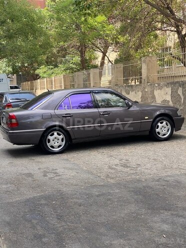 Mercedes C 180 1995, 424,548 km - 1.8 л - Bakı