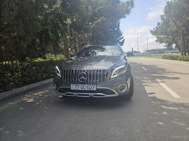 Mercedes GLA 250 4MATIC 2017, 98,000 km - 2.0 l - Bakı
